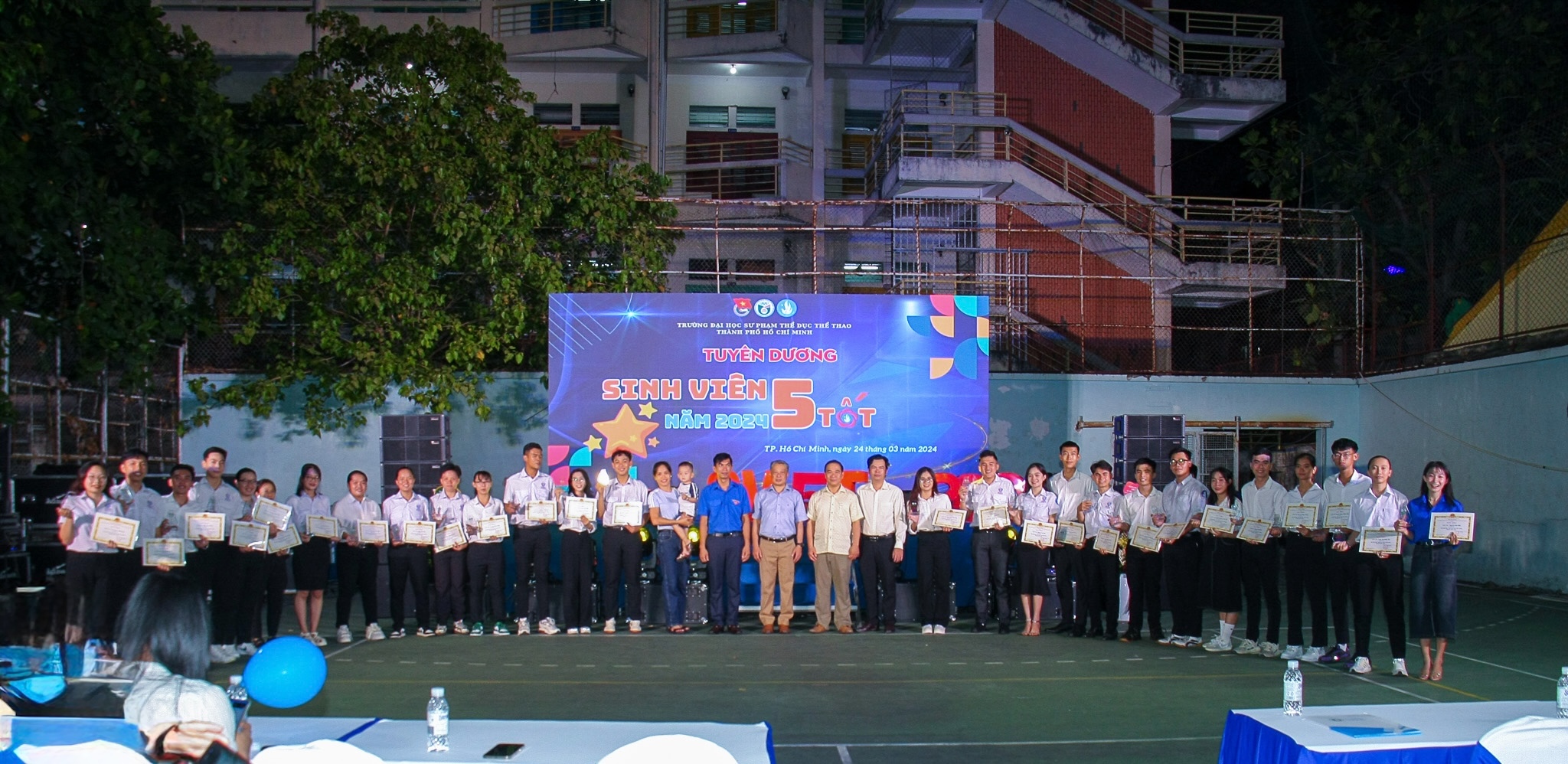 Ảnh bìa năm học 2023–2024